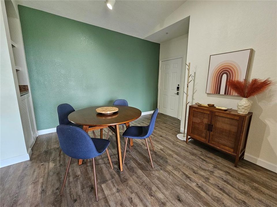 В аренду: $2,295 (2 спален, 2 ванн, 1080 Квадратных фут)