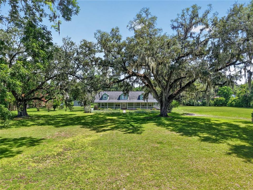 En Venta: $735,000 (4 camas, 4 baños, 4170 Pies cuadrados)