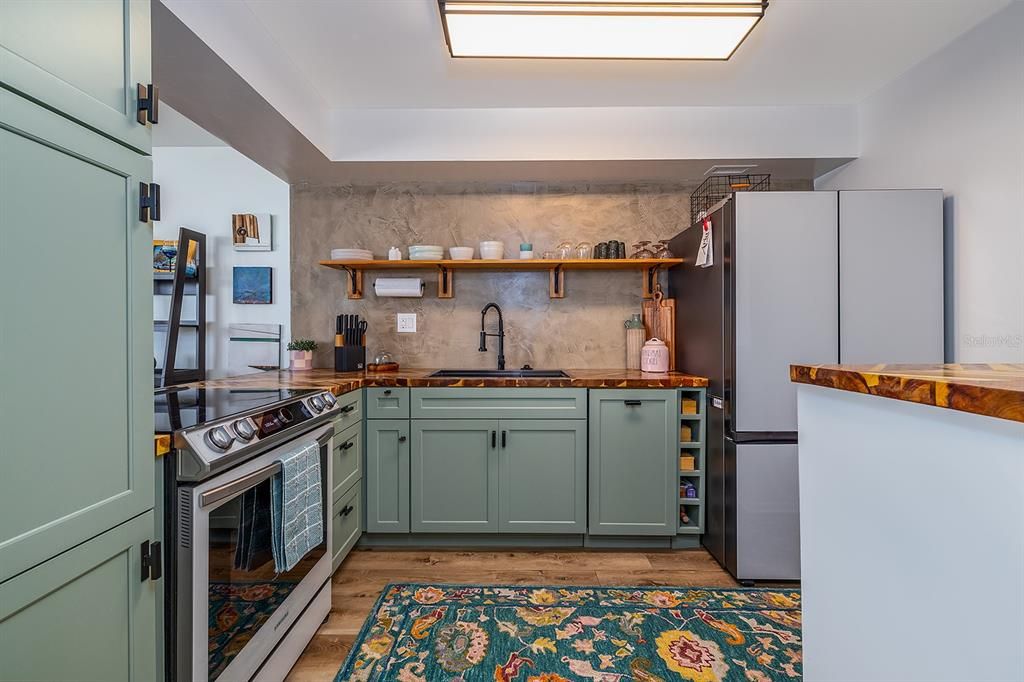 En Venta: $188,000 (1 camas, 1 baños, 665 Pies cuadrados)