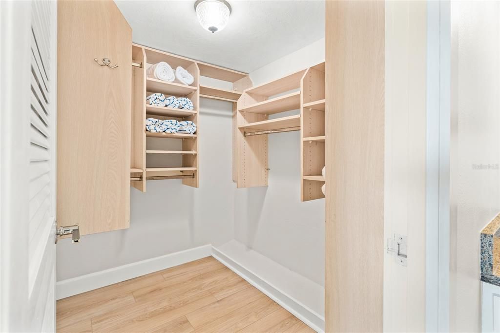 For Rent: $11,500 (2 beds, 2 baths, 1409 Square Feet)