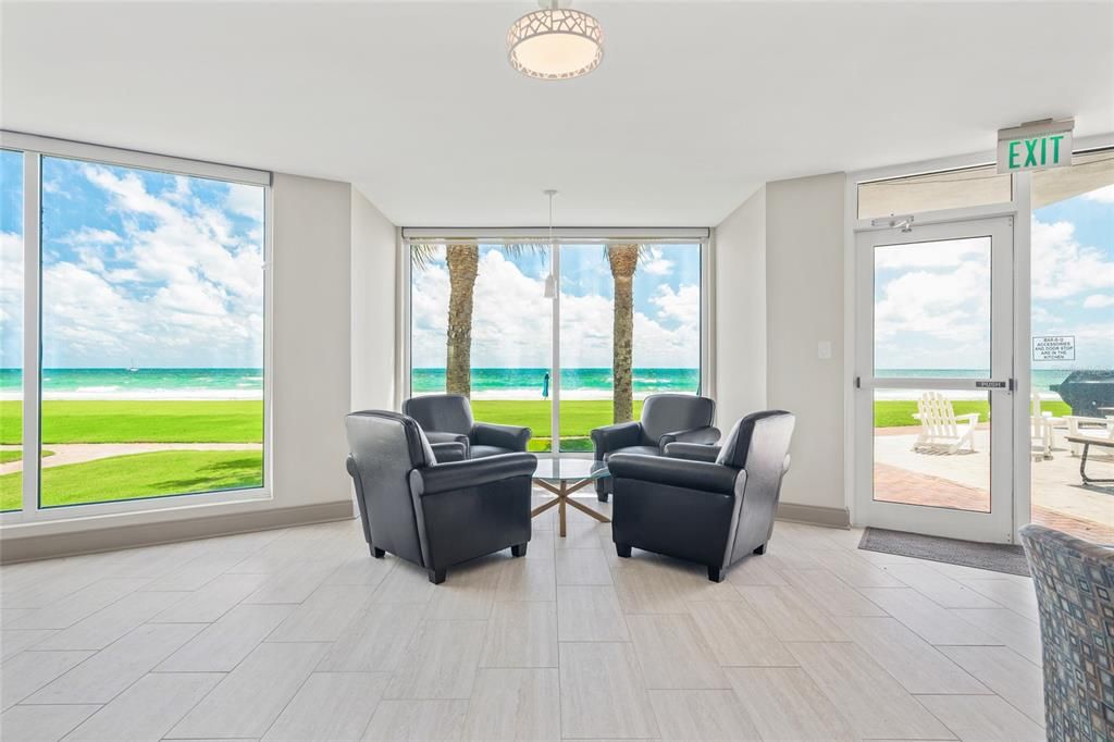 For Rent: $11,500 (2 beds, 2 baths, 1409 Square Feet)