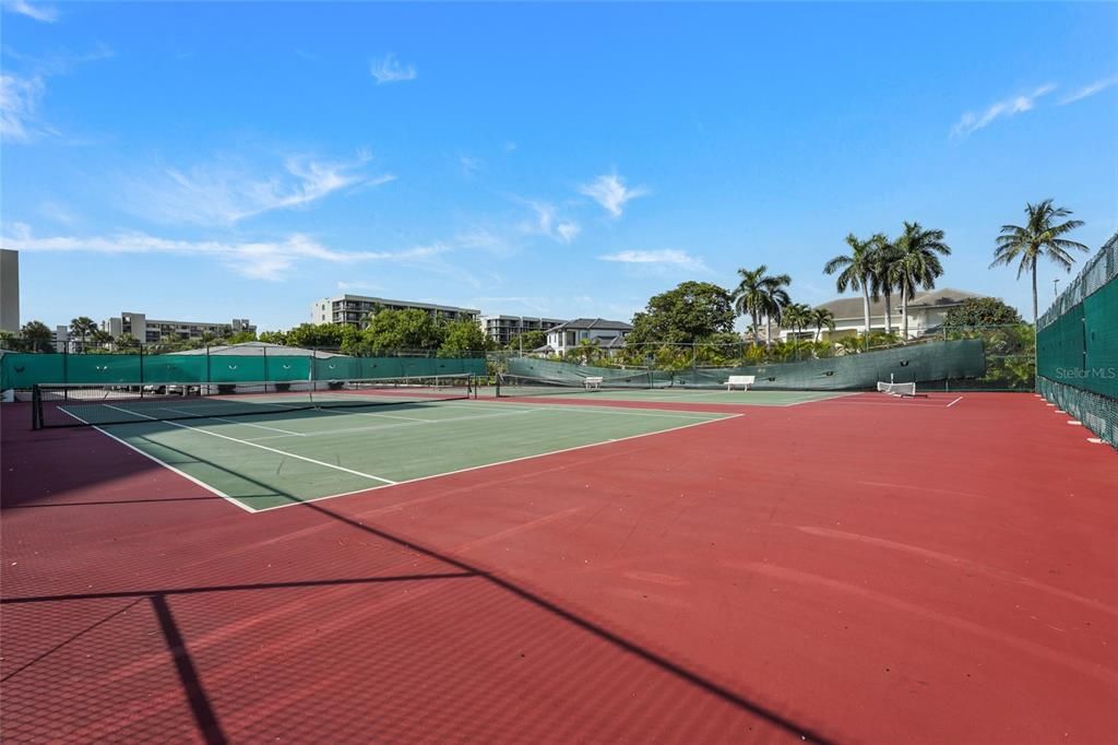 For Rent: $11,500 (2 beds, 2 baths, 1409 Square Feet)