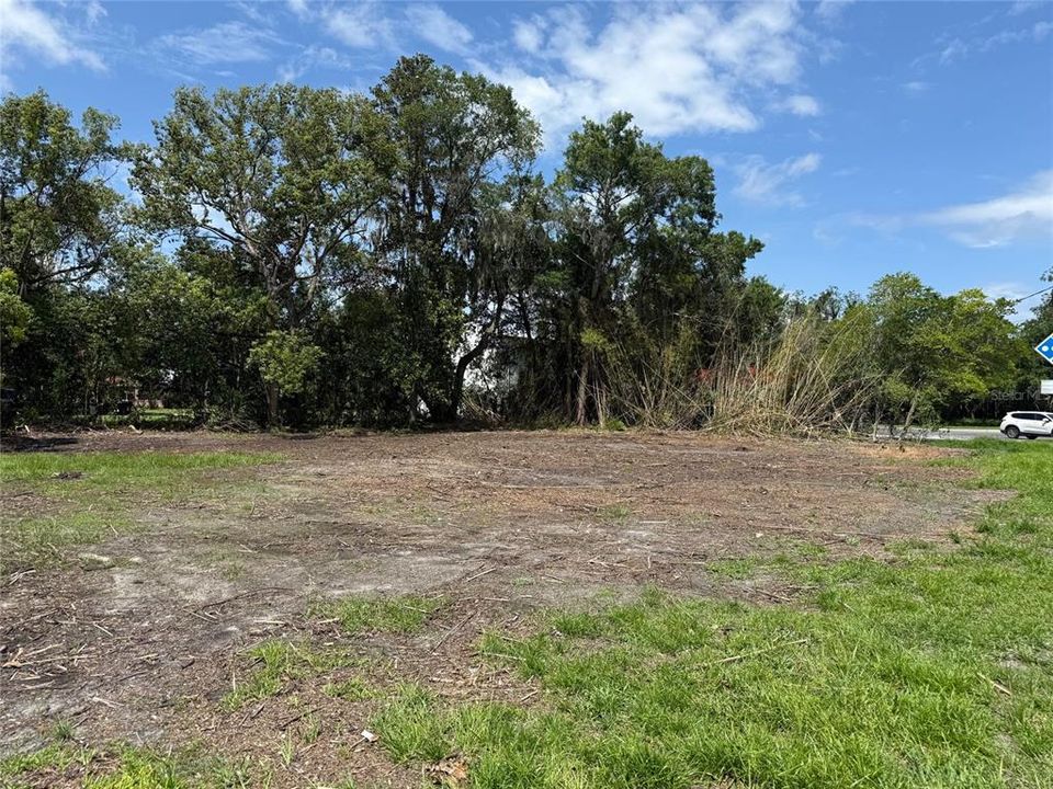 待售: $110,000 (0.38 acres)