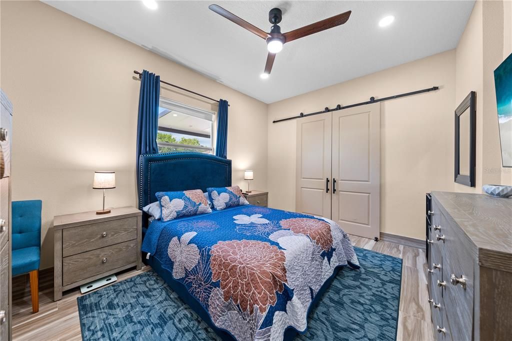 For Sale: $799,900 (5 beds, 3 baths, 3130 Square Feet)