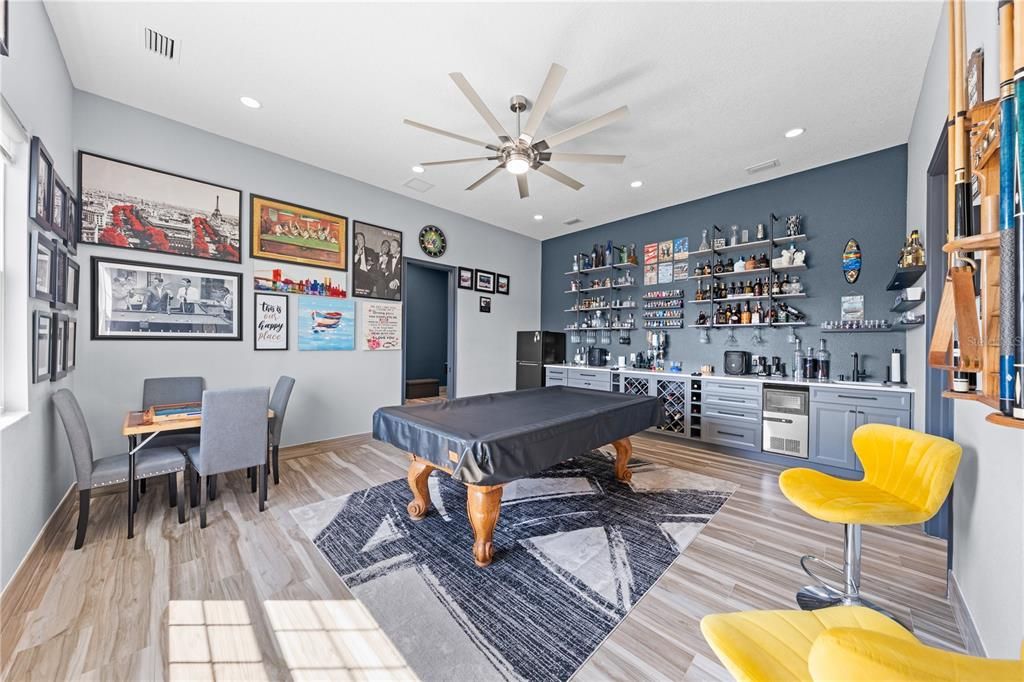 For Sale: $799,900 (5 beds, 3 baths, 3130 Square Feet)