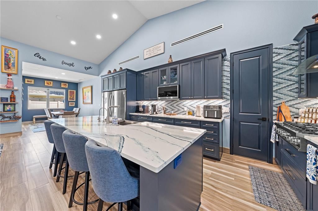 For Sale: $799,900 (5 beds, 3 baths, 3130 Square Feet)