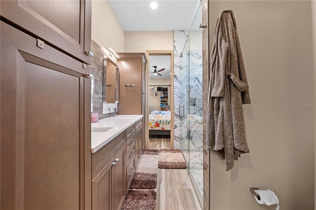 For Sale: $799,900 (5 beds, 3 baths, 3130 Square Feet)