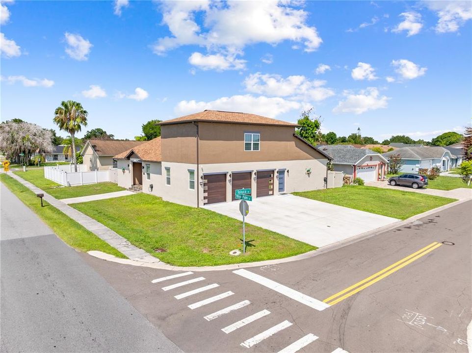 For Sale: $799,900 (5 beds, 3 baths, 3130 Square Feet)