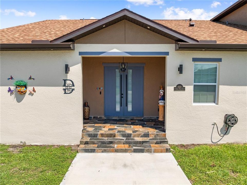 For Sale: $799,900 (5 beds, 3 baths, 3130 Square Feet)