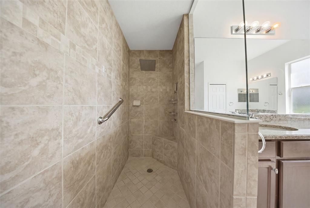 For Sale: $829,900 (3 beds, 3 baths, 2660 Square Feet)