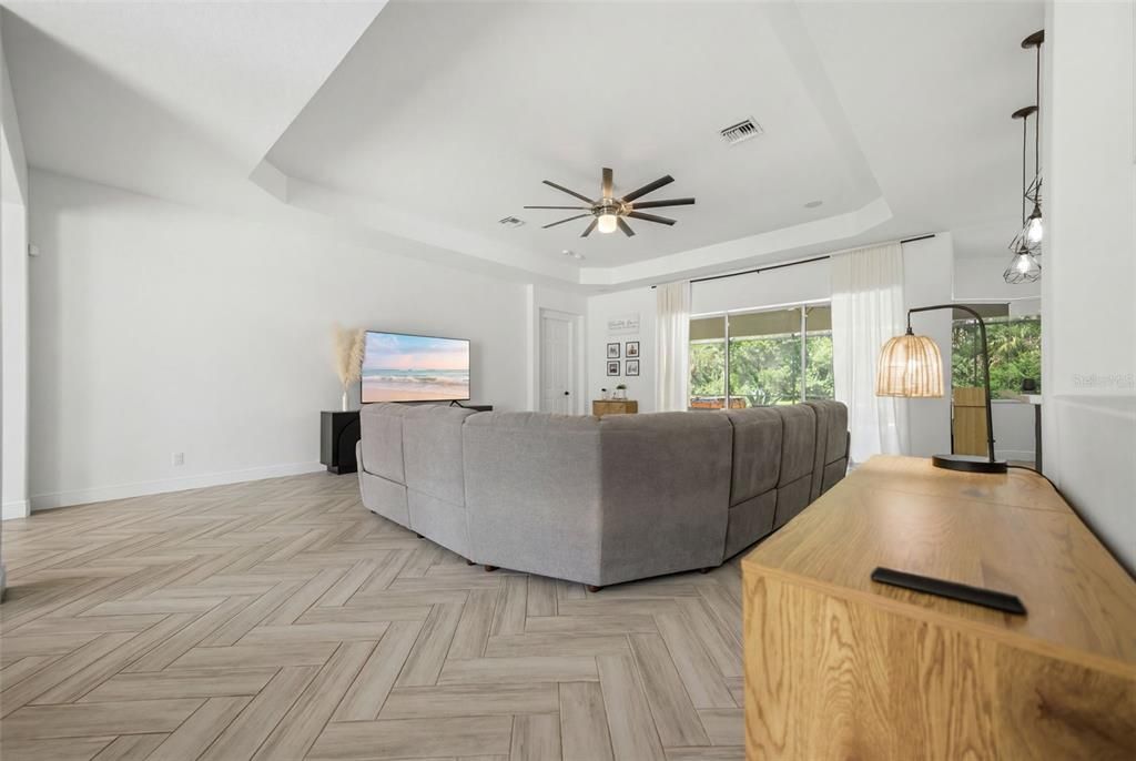 For Sale: $829,900 (3 beds, 3 baths, 2660 Square Feet)