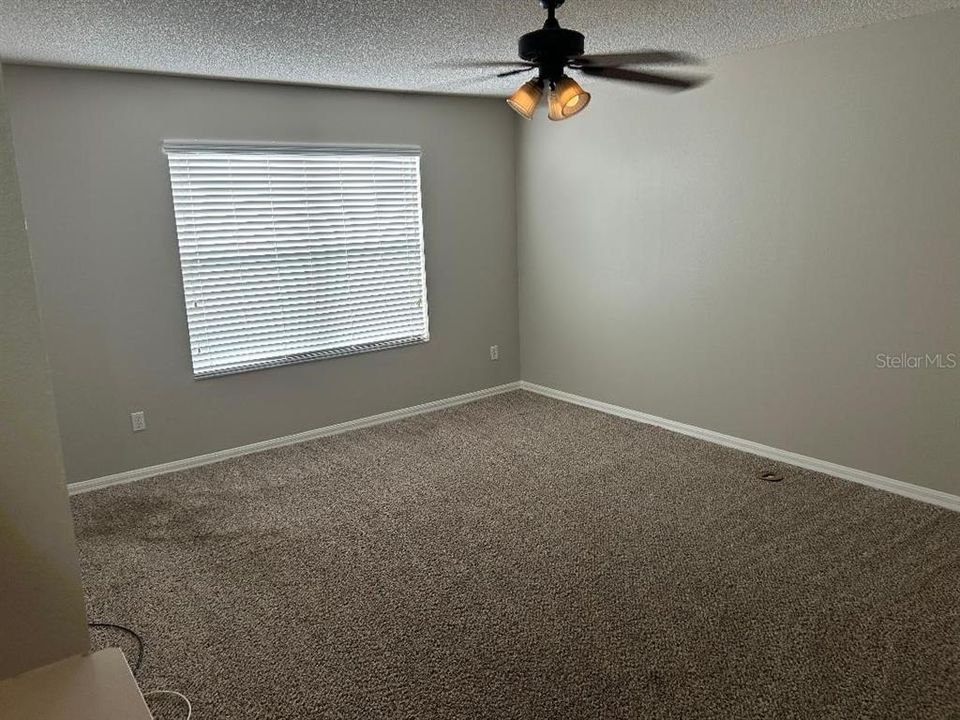 En Renta: $2,295 (3 camas, 2 baños, 1660 Pies cuadrados)