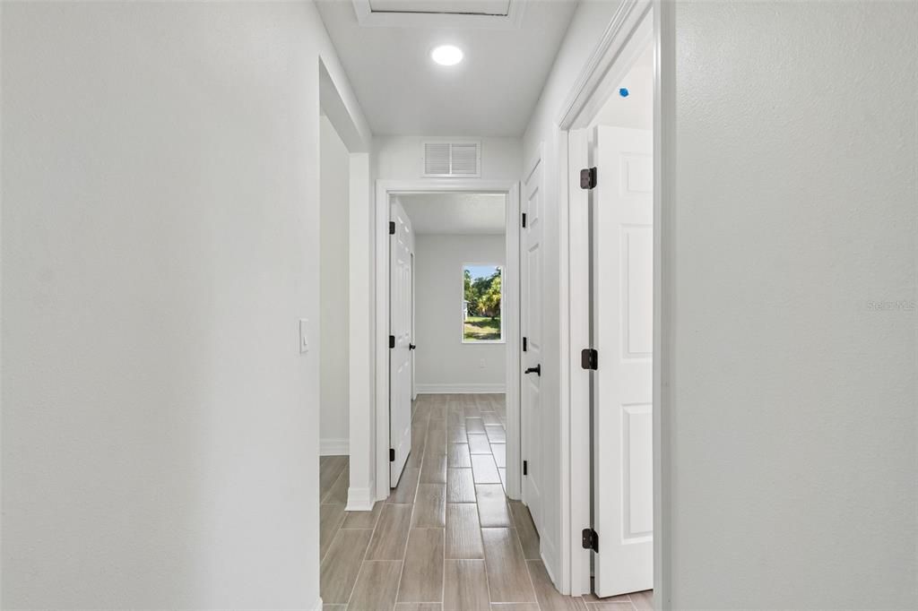 En Venta: $372,900 (3 camas, 2 baños, 1364 Pies cuadrados)