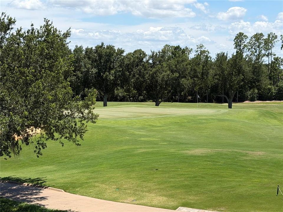 На продажу: $384,000 (0.17 acres)