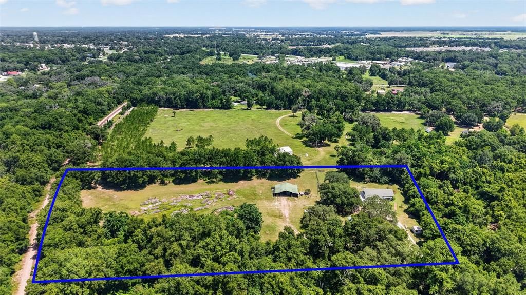 待售: $2,500,000 (5.13 acres)