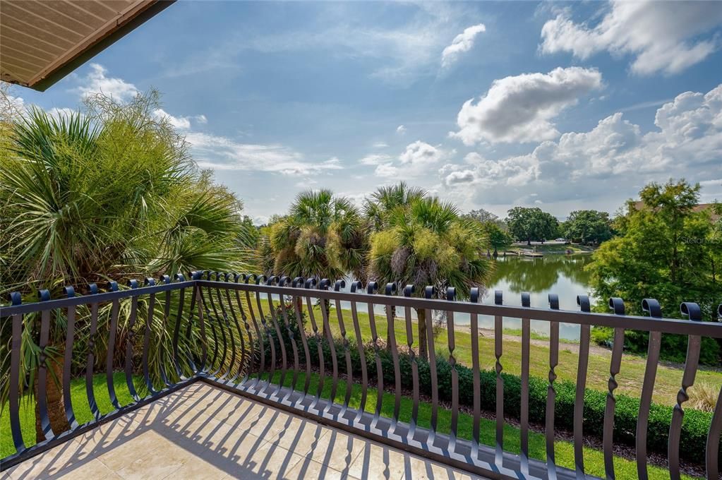 En Venta: $795,000 (3 camas, 2 baños, 2088 Pies cuadrados)