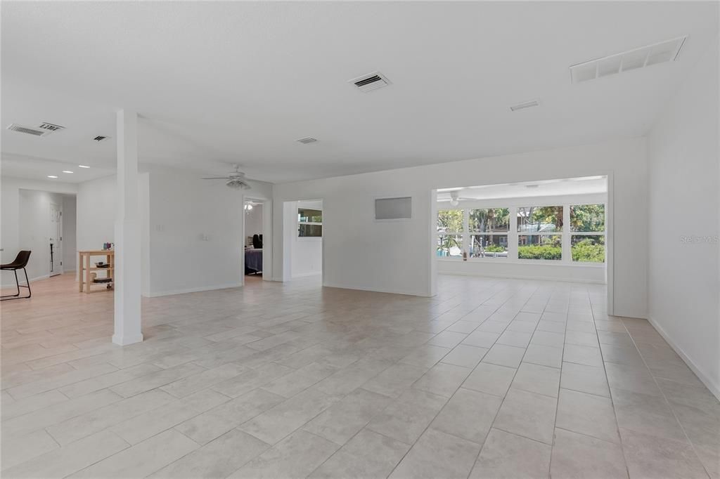 En Venta: $1,150,000 (4 camas, 3 baños, 2782 Pies cuadrados)