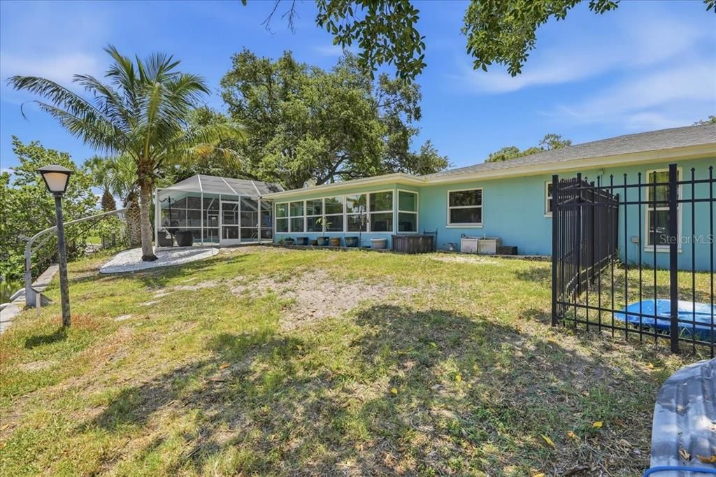 En Venta: $1,150,000 (4 camas, 3 baños, 2782 Pies cuadrados)