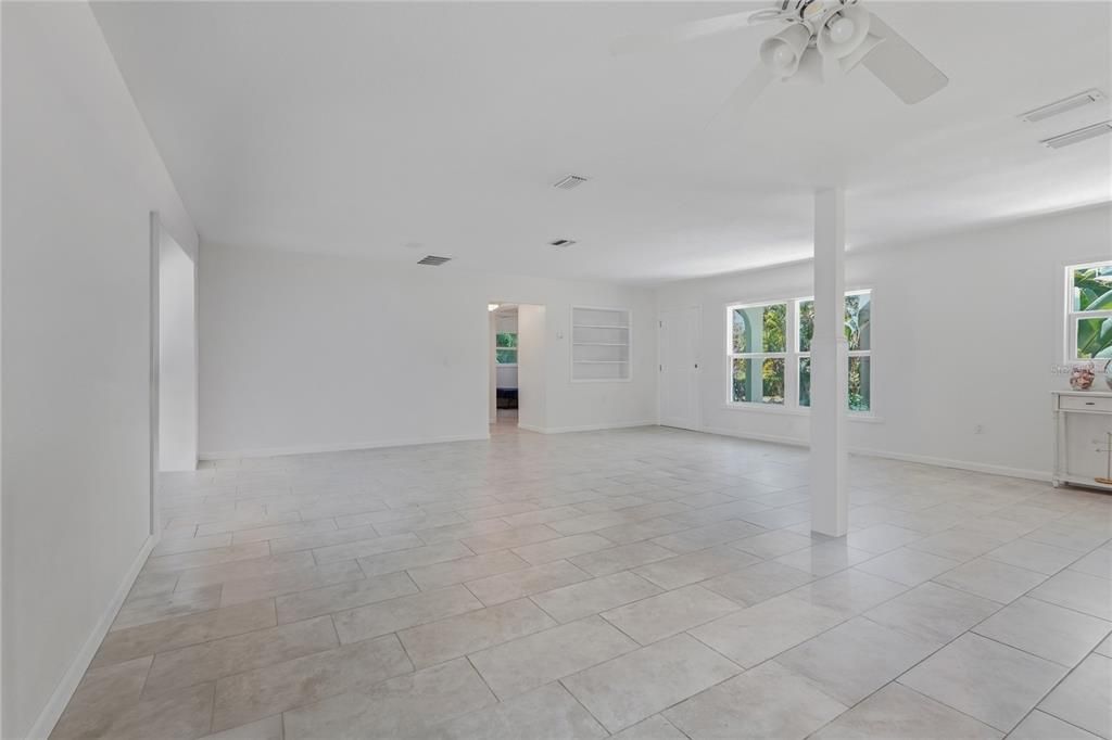 En Venta: $1,150,000 (4 camas, 3 baños, 2782 Pies cuadrados)