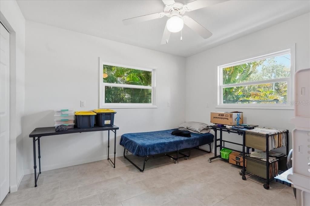 En Venta: $1,150,000 (4 camas, 3 baños, 2782 Pies cuadrados)