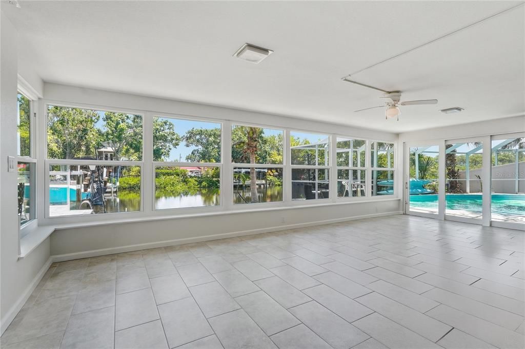 En Venta: $1,150,000 (4 camas, 3 baños, 2782 Pies cuadrados)