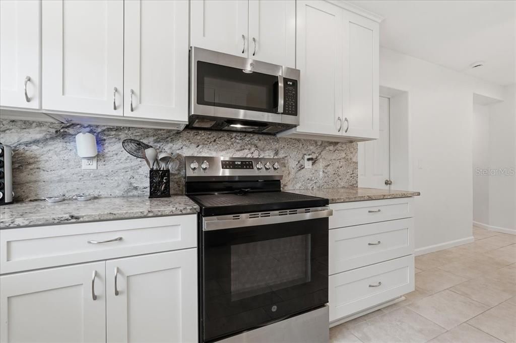 En Venta: $1,150,000 (4 camas, 3 baños, 2782 Pies cuadrados)