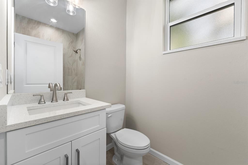 For Sale: $380,000 (3 beds, 2 baths, 1246 Square Feet)