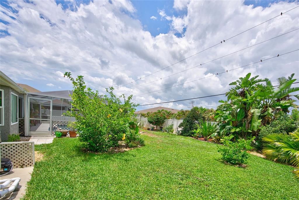 Activo con contrato: $379,000 (3 camas, 2 baños, 1758 Pies cuadrados)