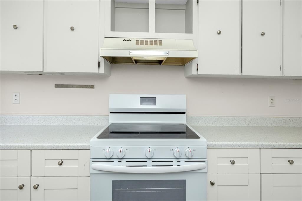 For Sale: $145,000 (2 beds, 2 baths, 1060 Square Feet)