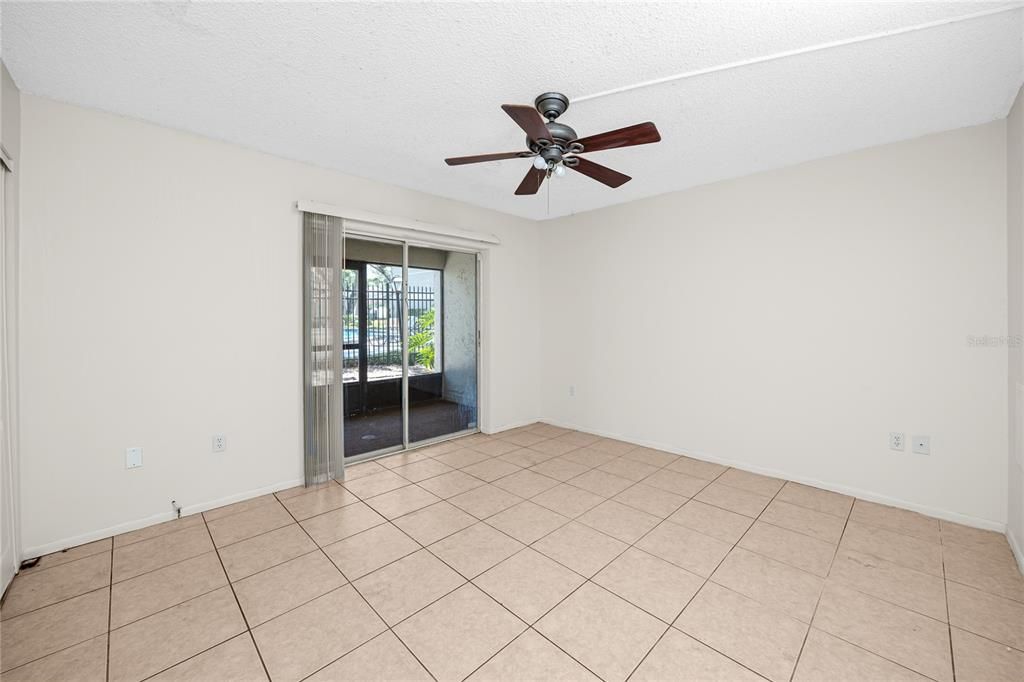 For Sale: $145,000 (2 beds, 2 baths, 1060 Square Feet)