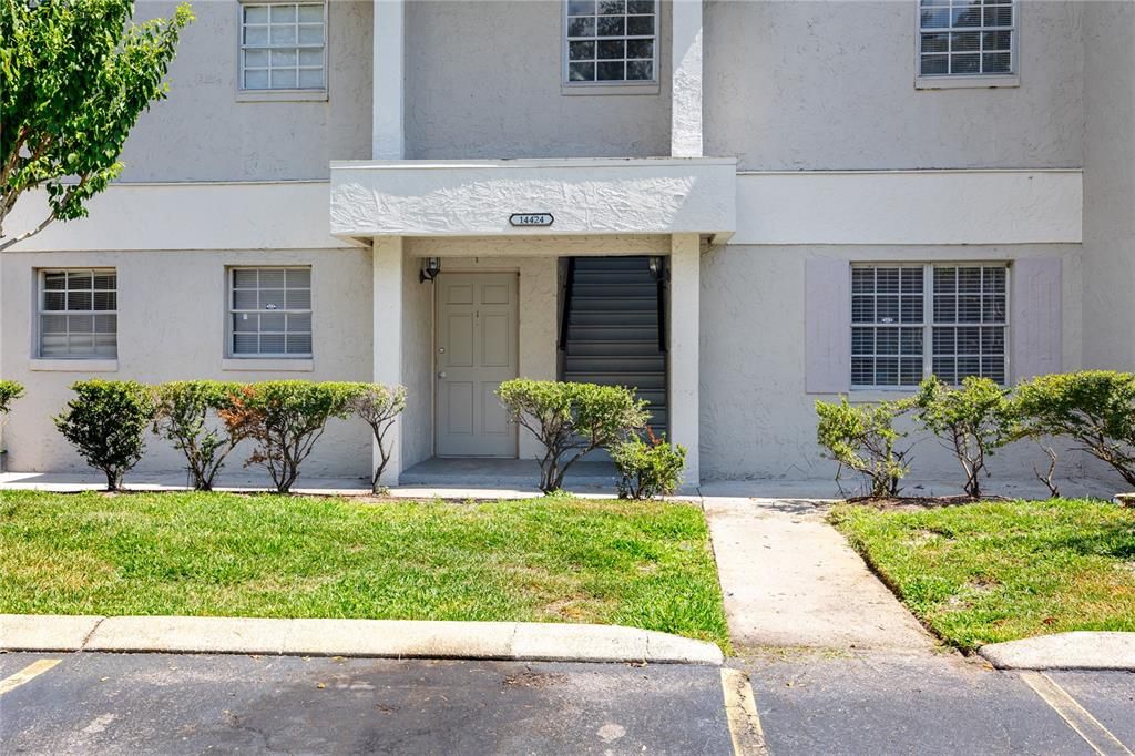 For Sale: $145,000 (2 beds, 2 baths, 1060 Square Feet)