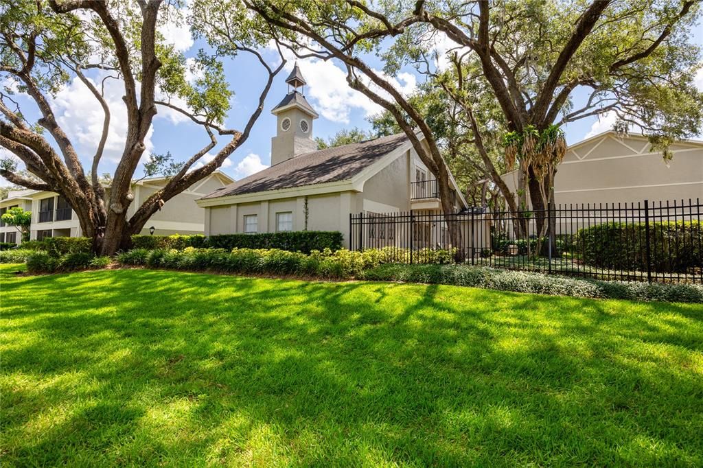 For Sale: $145,000 (2 beds, 2 baths, 1060 Square Feet)