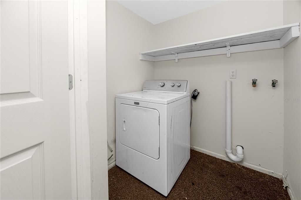For Sale: $145,000 (2 beds, 2 baths, 1060 Square Feet)