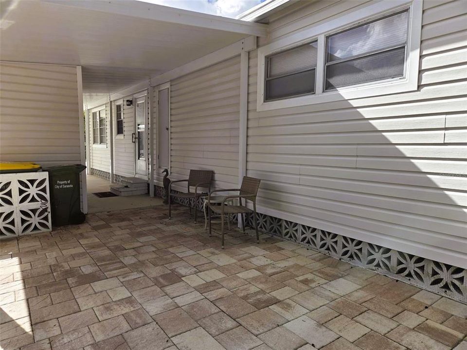 En Venta: $145,900 (2 camas, 2 baños, 1056 Pies cuadrados)