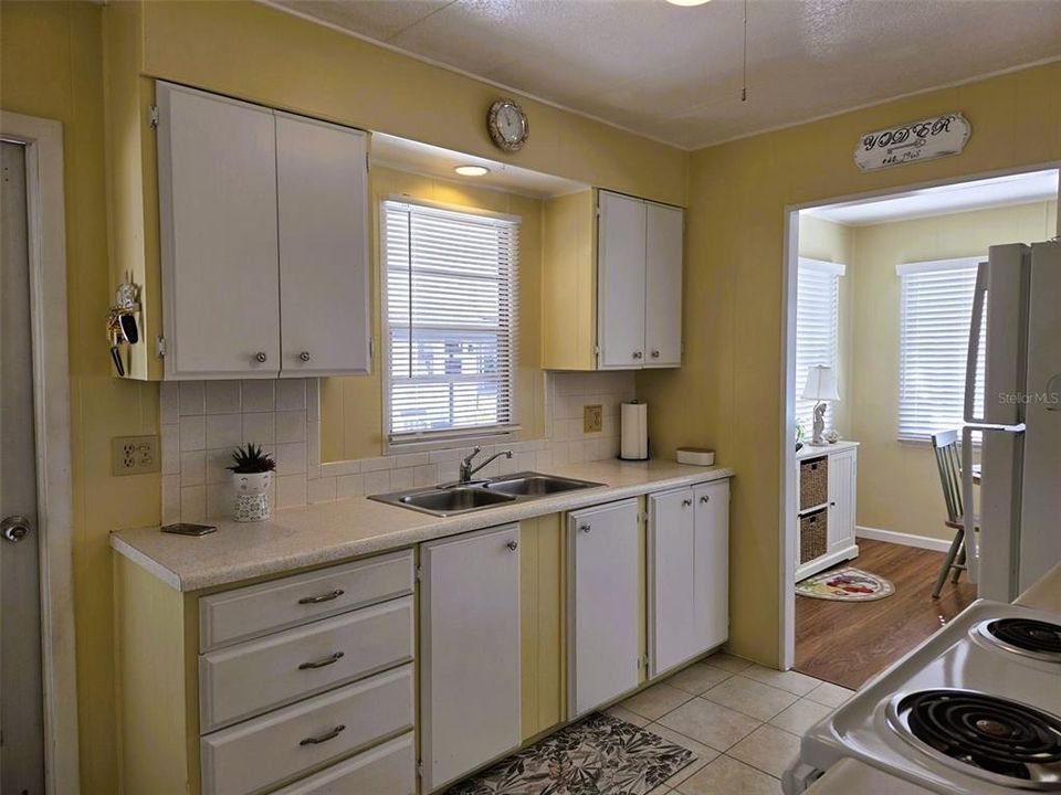 En Venta: $145,900 (2 camas, 2 baños, 1056 Pies cuadrados)