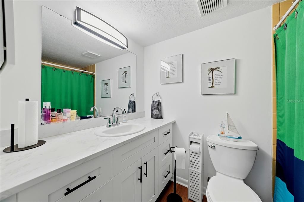 For Sale: $465,000 (3 beds, 2 baths, 1963 Square Feet)