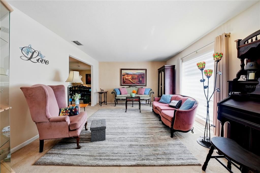 For Sale: $465,000 (3 beds, 2 baths, 1963 Square Feet)