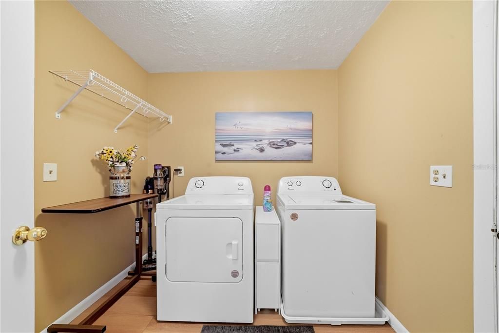 For Sale: $465,000 (3 beds, 2 baths, 1963 Square Feet)