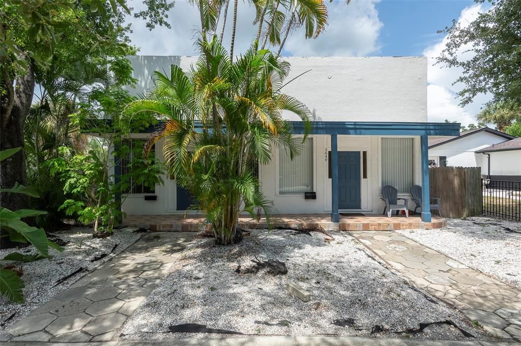 En Venta: $549,000 (4 camas, 0 baños, 1901 Pies cuadrados)