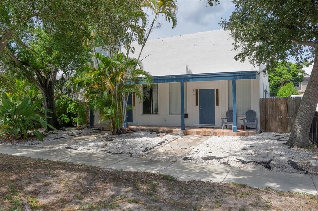 En Venta: $549,000 (4 camas, 0 baños, 1901 Pies cuadrados)