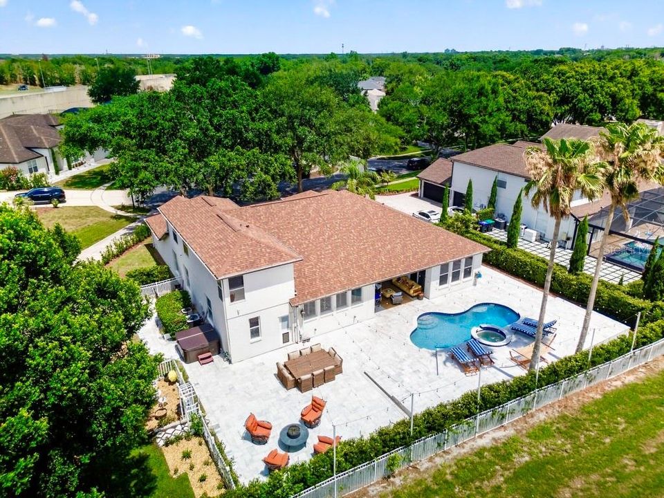 En Venta: $1,250,000 (5 camas, 4 baños, 3803 Pies cuadrados)