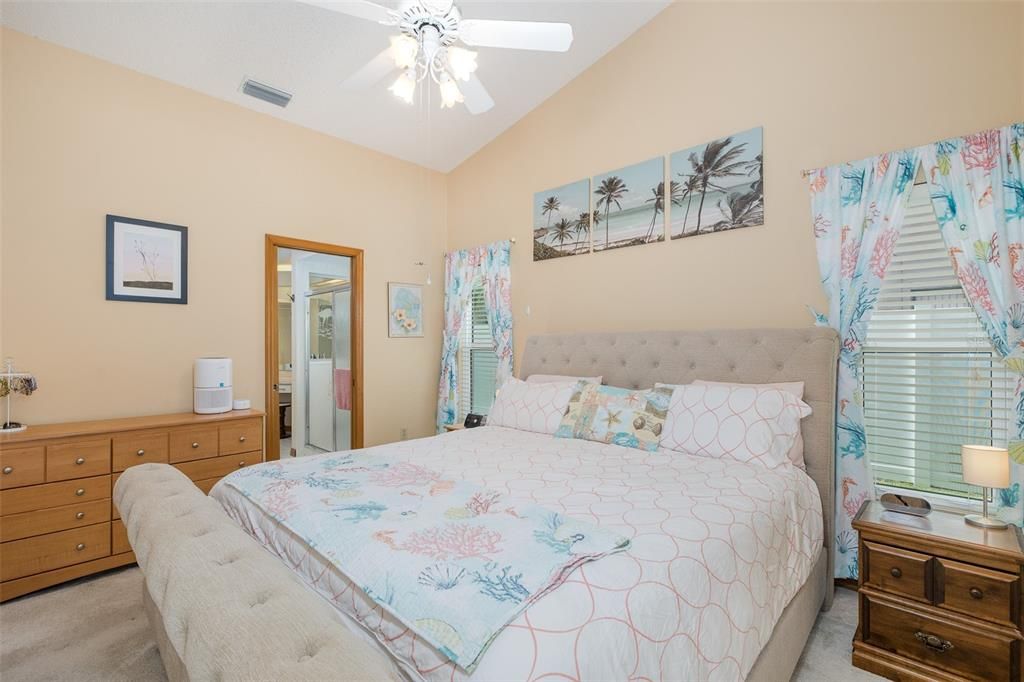 En Venta: $410,000 (3 camas, 2 baños, 1591 Pies cuadrados)