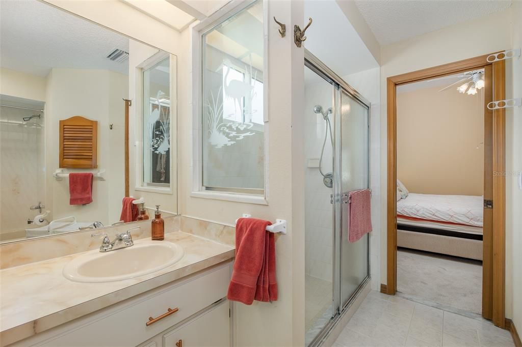 En Venta: $410,000 (3 camas, 2 baños, 1591 Pies cuadrados)