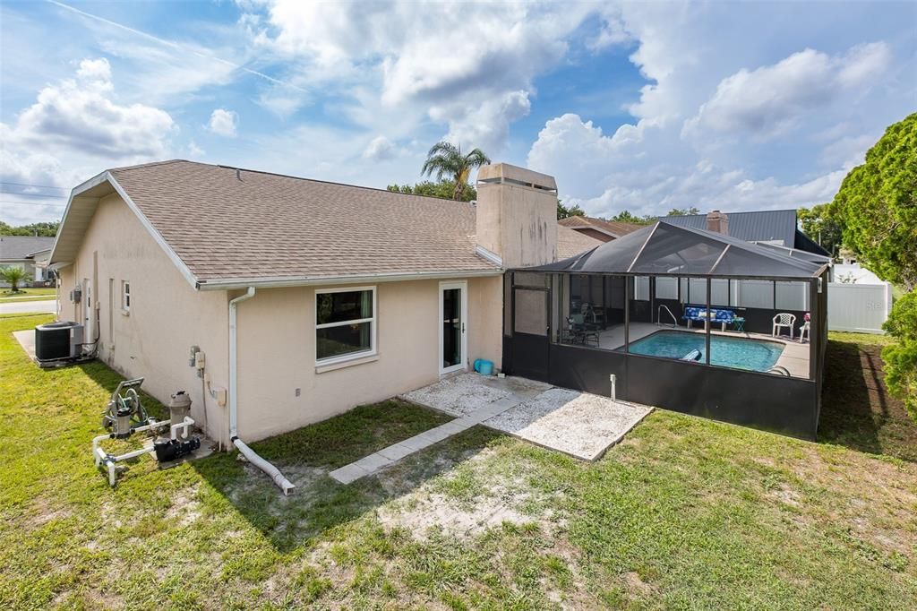 En Venta: $410,000 (3 camas, 2 baños, 1591 Pies cuadrados)