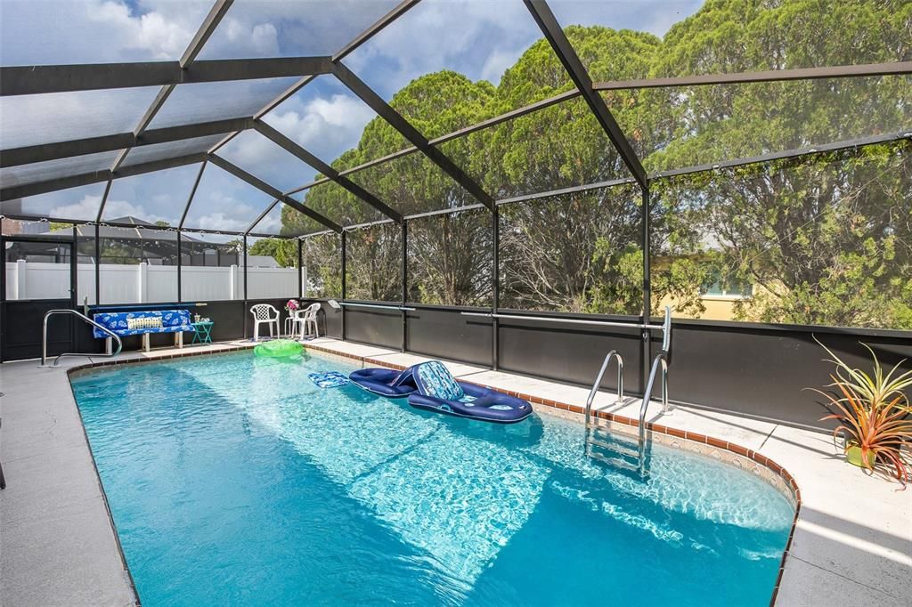 En Venta: $410,000 (3 camas, 2 baños, 1591 Pies cuadrados)