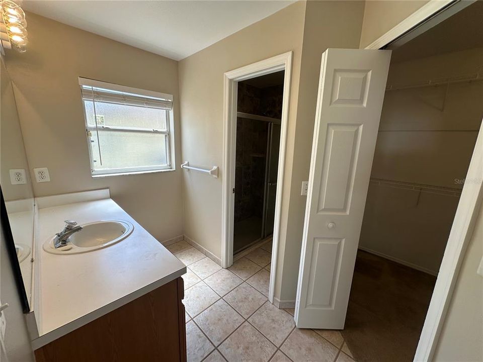 В аренду: $1,995 (3 спален, 2 ванн, 1334 Квадратных фут)