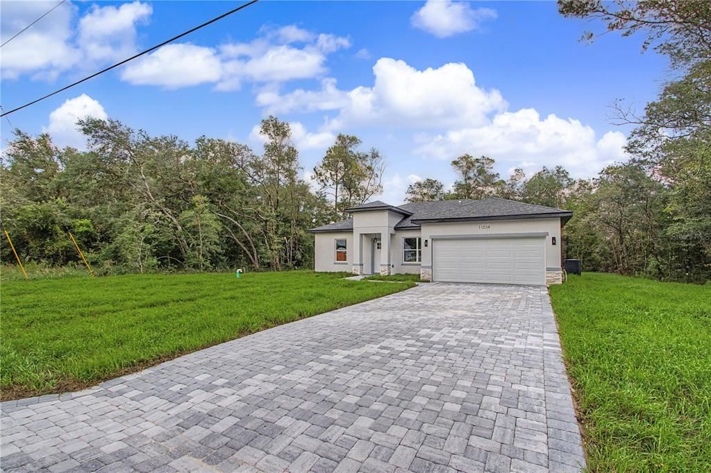 На продажу: $249,900 (3 спален, 2 ванн, 1427 Квадратных фут)