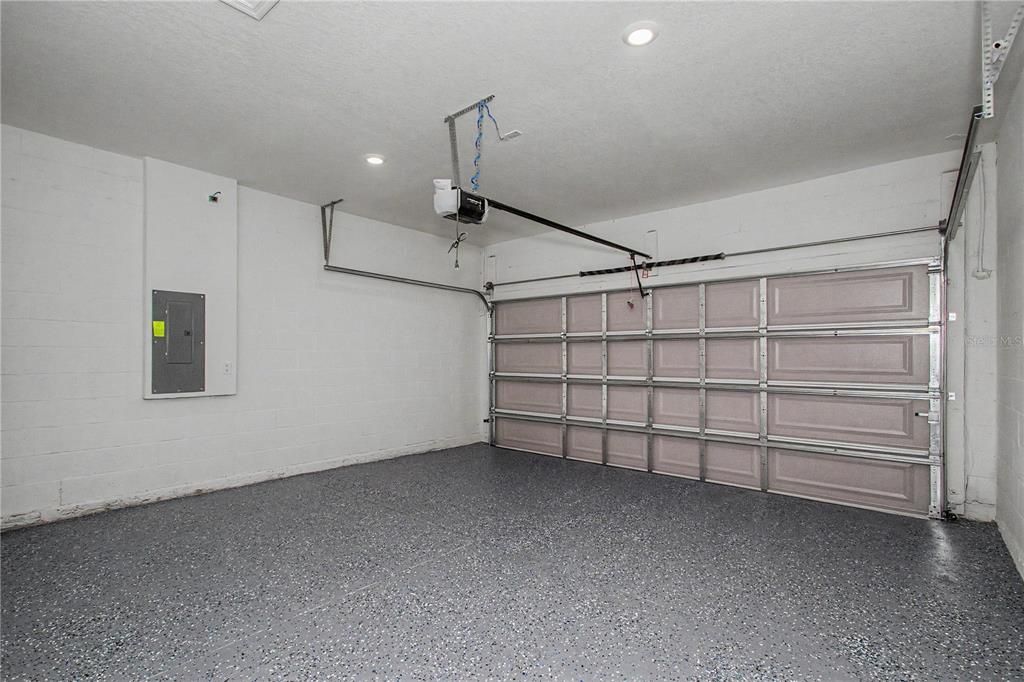 На продажу: $249,900 (3 спален, 2 ванн, 1427 Квадратных фут)