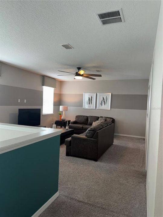 For Sale: $669,000 (6 beds, 4 baths, 2987 Square Feet)