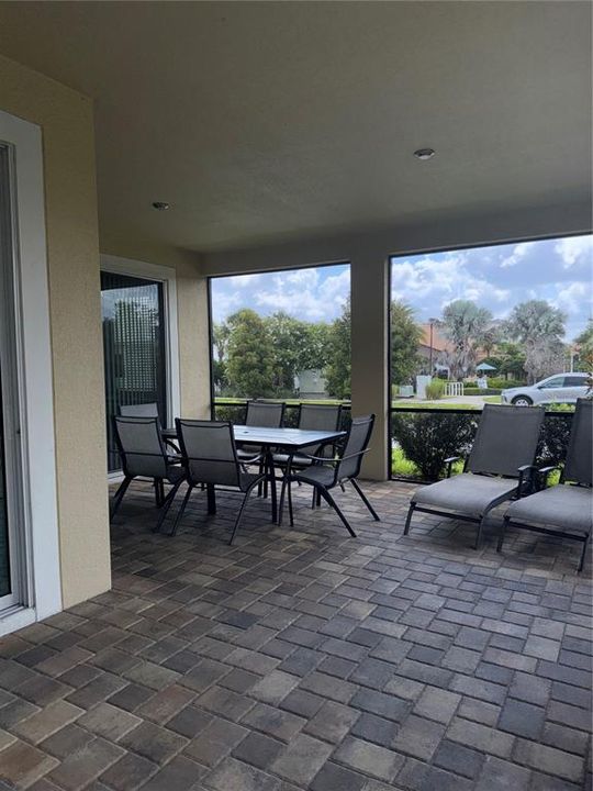 For Sale: $669,000 (6 beds, 4 baths, 2987 Square Feet)